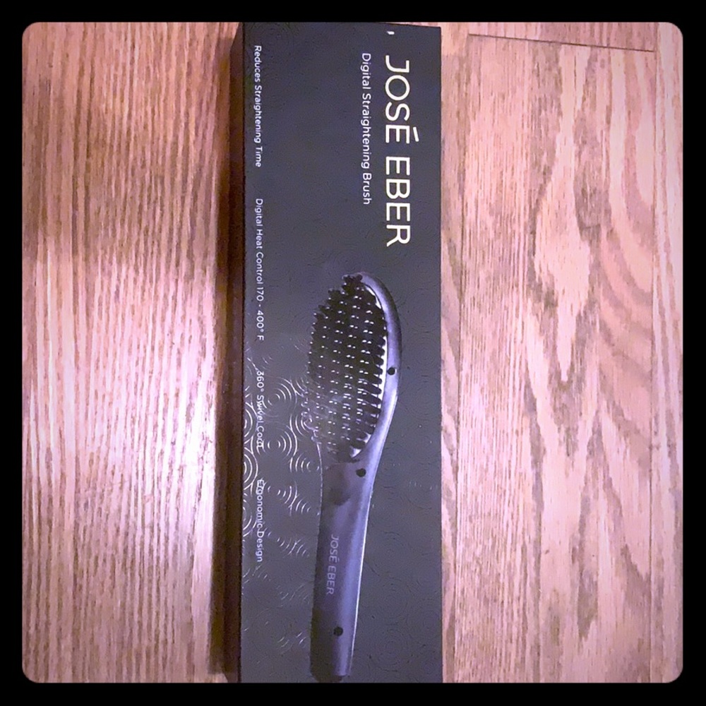 José Eber digital straightening brush